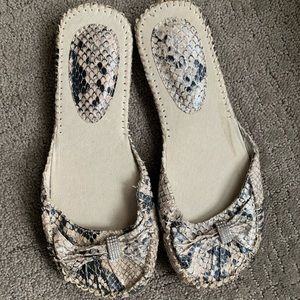New With Tags- ALDO Snakeskin Slip On Mules
